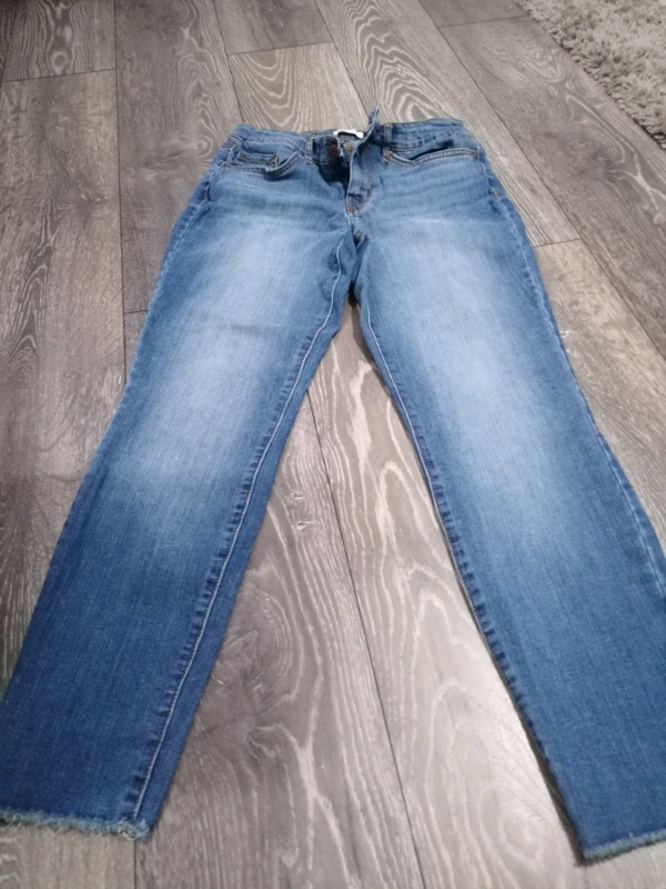 Size 10 rolled cropped skinny jeans 